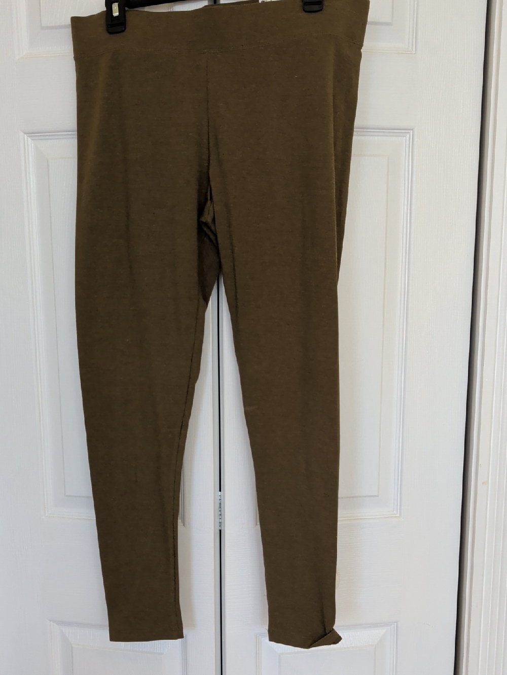 Sonoma Olive/Tan Mid-Rise Everyday Legging